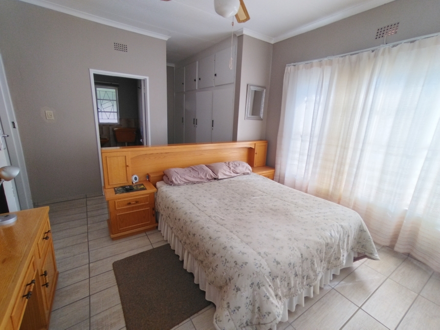 4 Bedroom Property for Sale in Jan Kempdorp Northern Cape